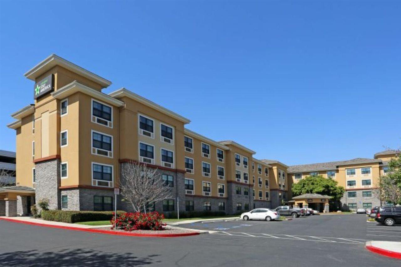 Extended Stay America Suites - Orange County - John Wayne Airport Нюпорт Бийч Екстериор снимка