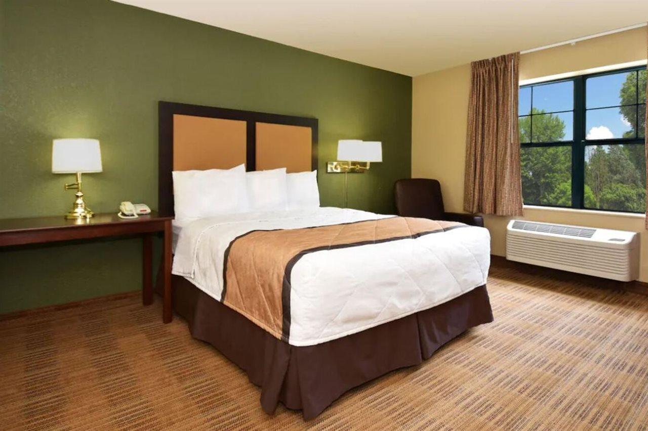 Extended Stay America Suites - Orange County - John Wayne Airport Нюпорт Бийч Екстериор снимка