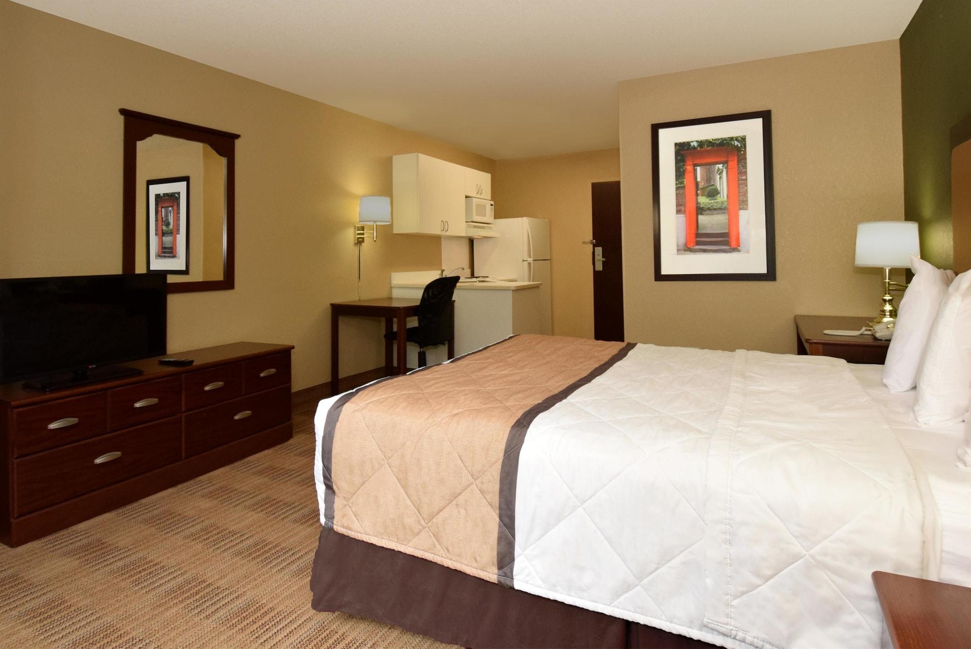 Extended Stay America Suites - Orange County - John Wayne Airport Нюпорт Бийч Екстериор снимка